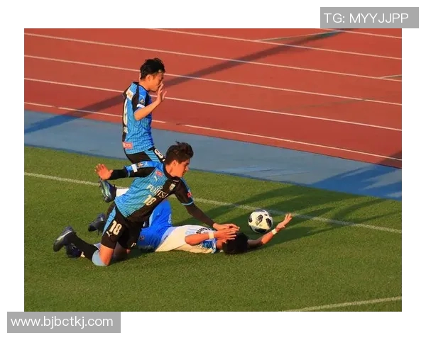 东京电击队迎战川崎挑战赛双方全力以赴争夺胜利荣耀 东京电击队迎战川崎挑战赛双方全力以赴争夺胜利荣耀