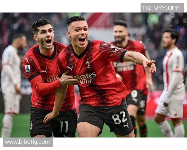 意甲联赛冠军争夺激烈，AC米兰或将问鼎三冠王称号