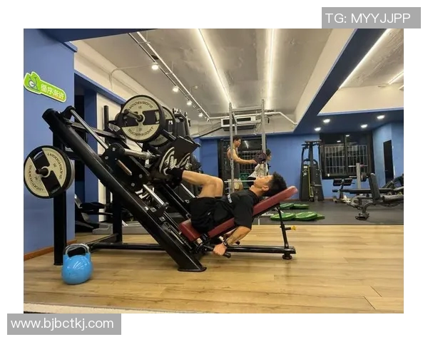 劈挂腿训练技巧揭秘助你提升柔韧性与腿部力量的完美指南