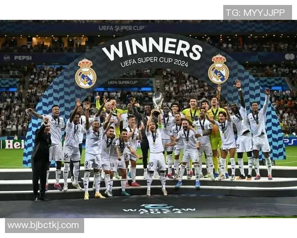 皇马主场迎战杰罗纳争夺西甲积分榜重要战役