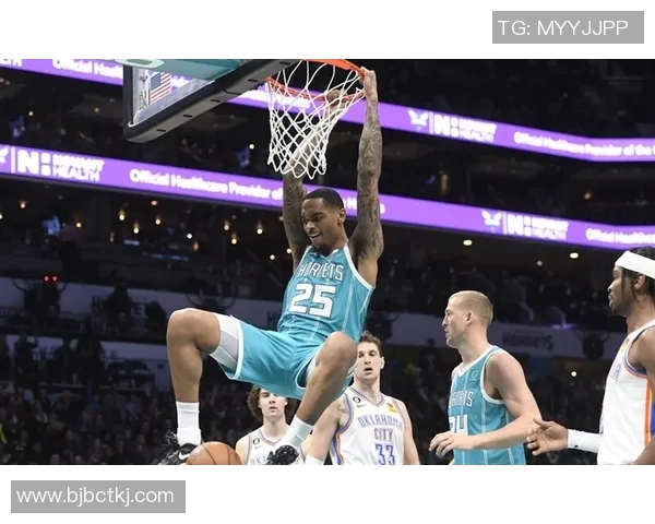 火箭队与爵士队激战正酣2月3日精彩对决引发球迷热议